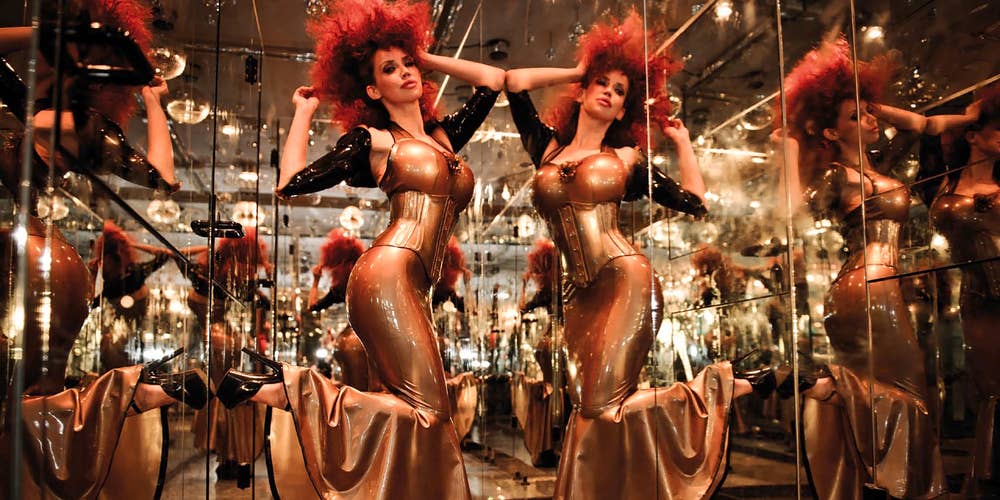 Fetish Fashion: 9.4 x 9.4 x 1.30 / Hardcover / 480