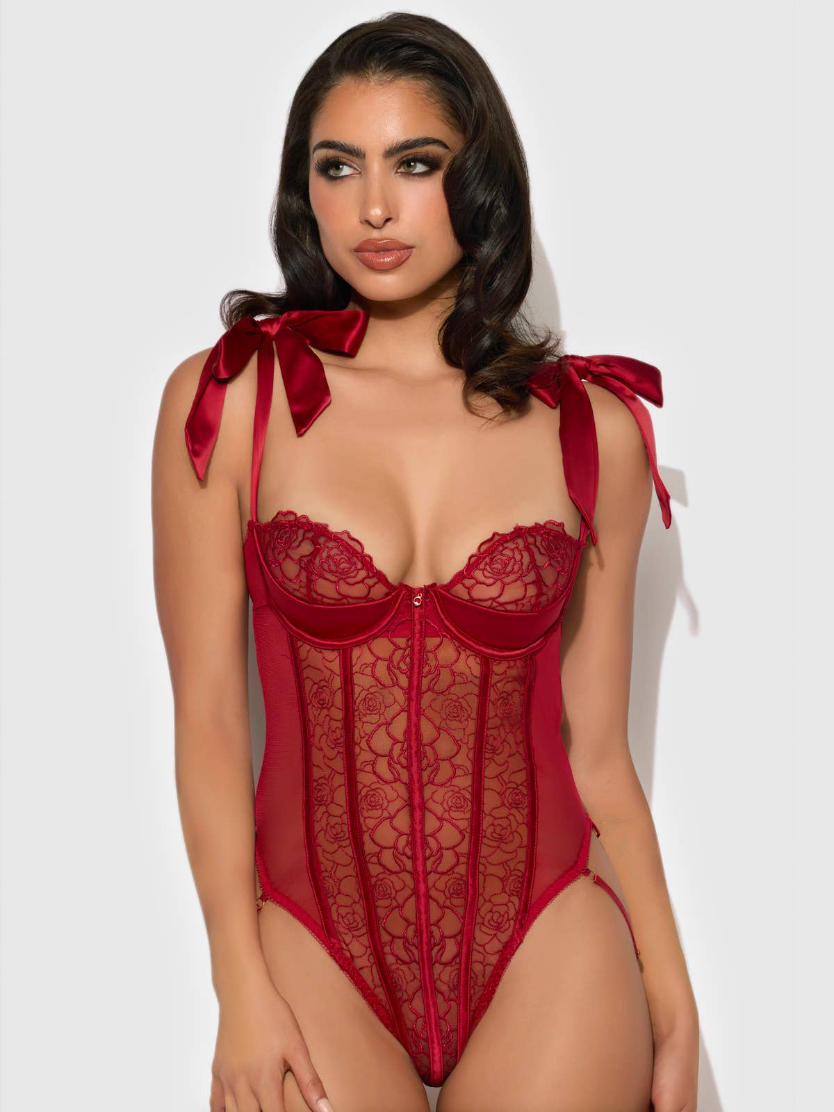 ROSALIE EMBROIDERED LACE TEDDY: BLACK / 3X/4X