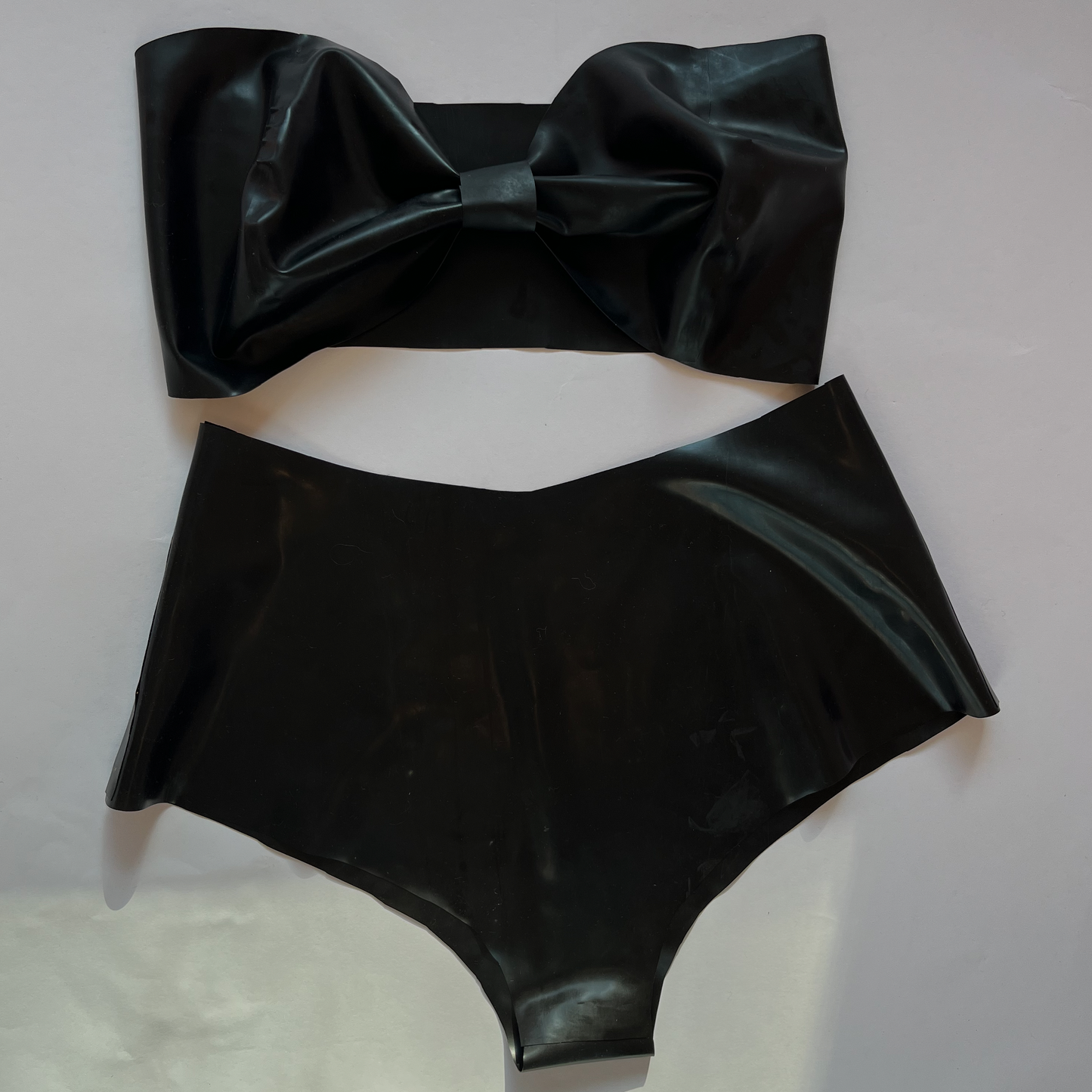 Latex High Waist Cheeky: Red / L